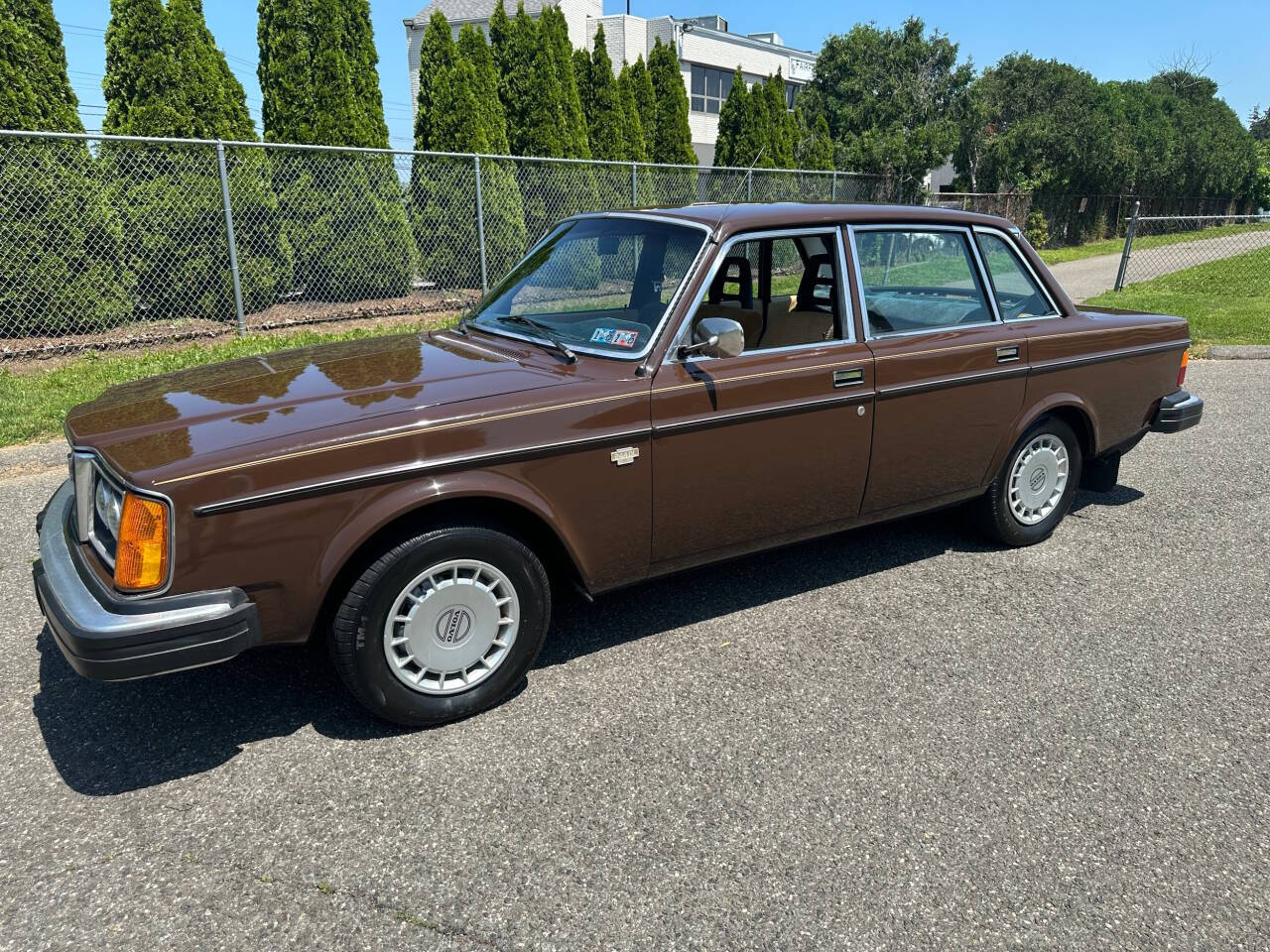 1979 Volvo 244DL 3