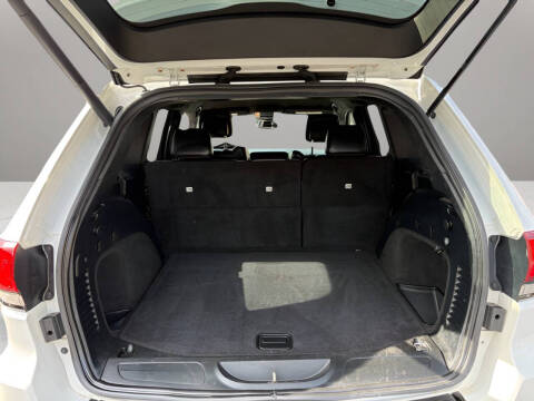 2017 Jeep Grand Cherokee Altitude