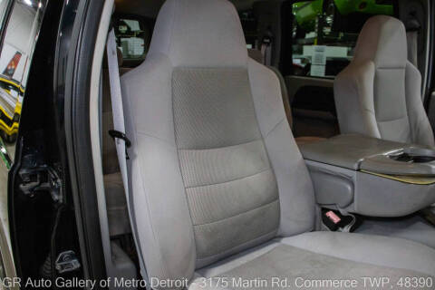 2005 Ford Excursion XLT
