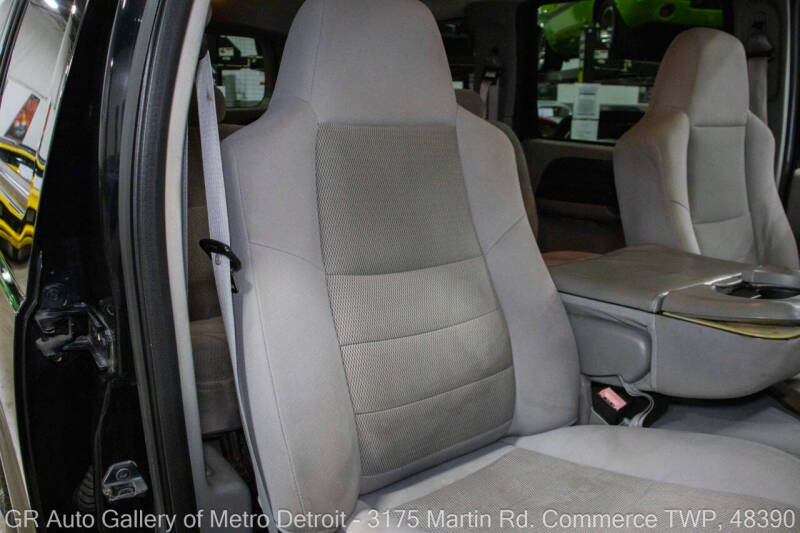 2005 Ford Excursion XLT