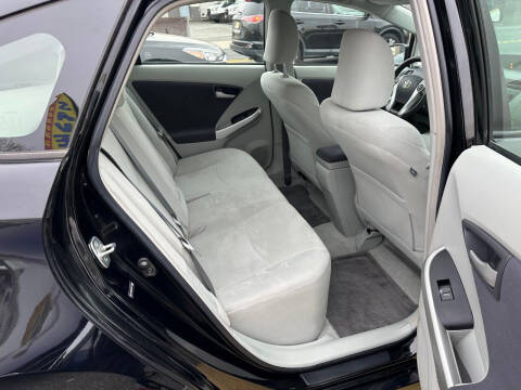 2010 Toyota Prius II