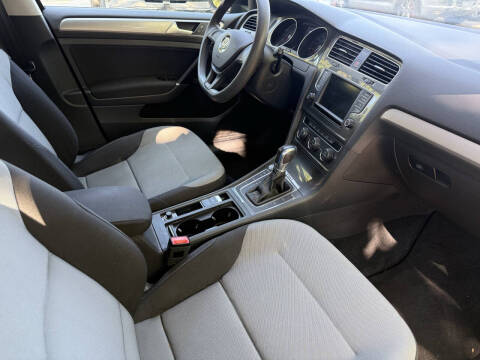 2016 Volkswagen e-Golf SE