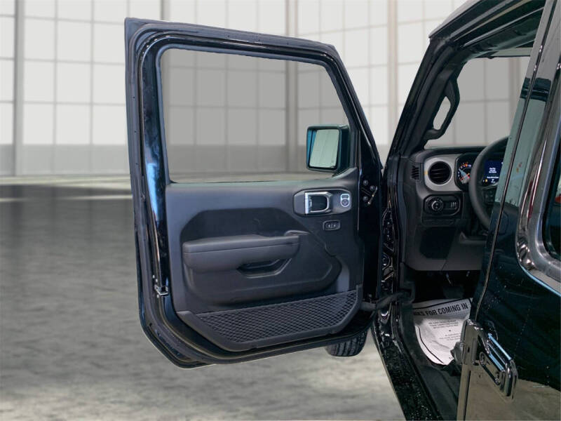 2026 Jeep Gladiator Sport S