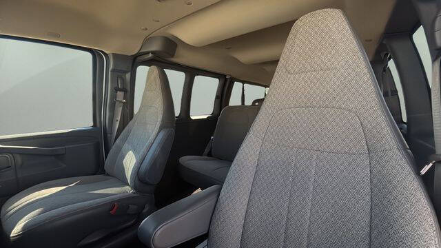 2024 Chevrolet Express LT 3500