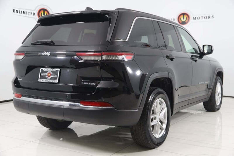 2023 Jeep Grand Cherokee Laredo X