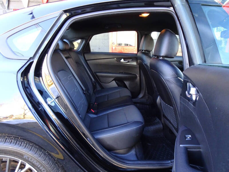 2023 Kia Forte GT-Line