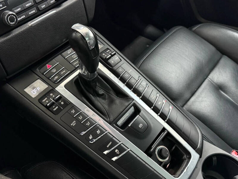 2018 Porsche Macan S