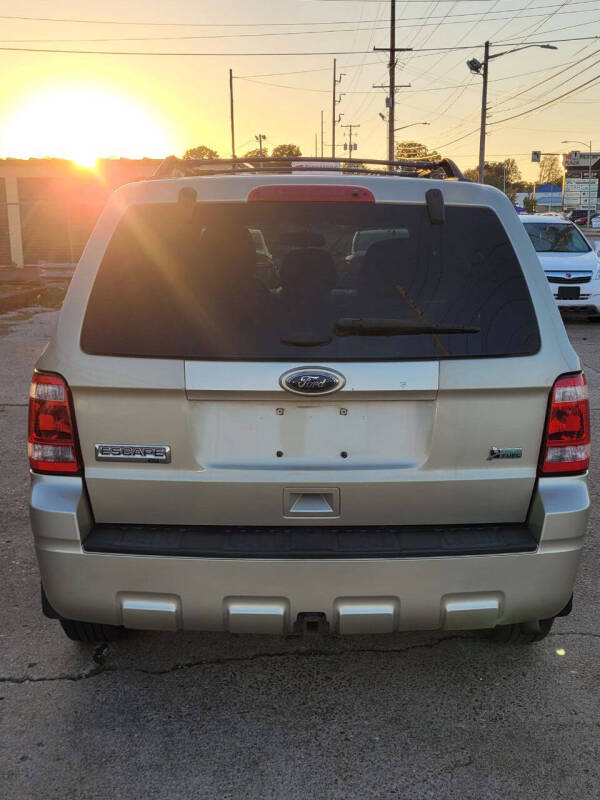 2012 Ford Escape XLT photo 4