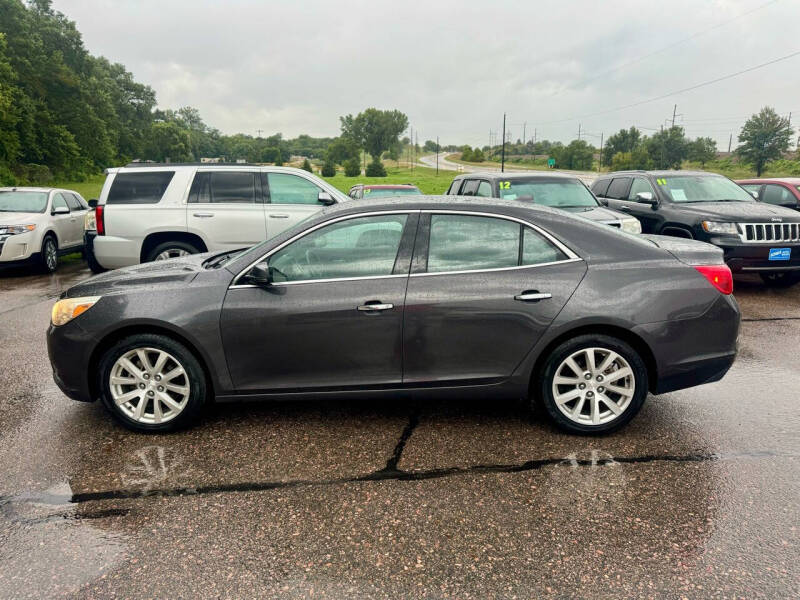 2013 Chevrolet Malibu for sale at Iowa Auto Sales, Inc in Sioux City IA