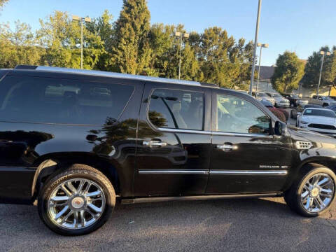 2013 Cadillac Escalade ESV Platinum Edition