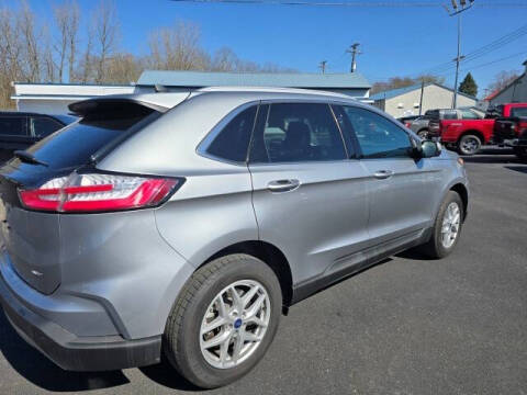 2022 Ford Edge SEL