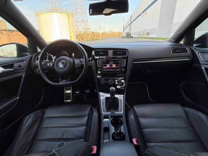 2016 Volkswagen Golf R