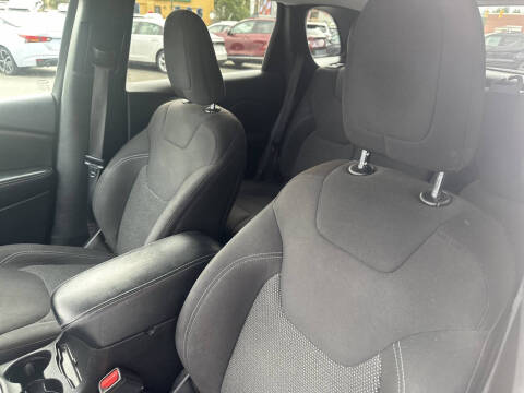 2019 Jeep Cherokee Latitude