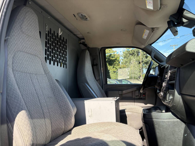 2020 Chevrolet Express 2500