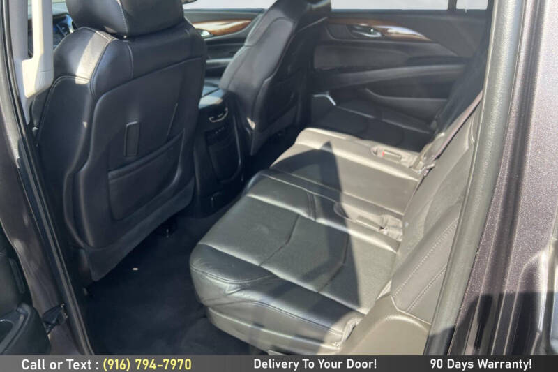 2017 Cadillac Escalade ESV Luxury