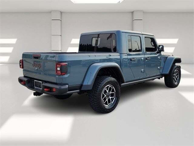 2024 Jeep Gladiator