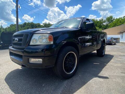 2004 Ford F-150 for sale at Monroe Auto's, LLC in Parsons TN
