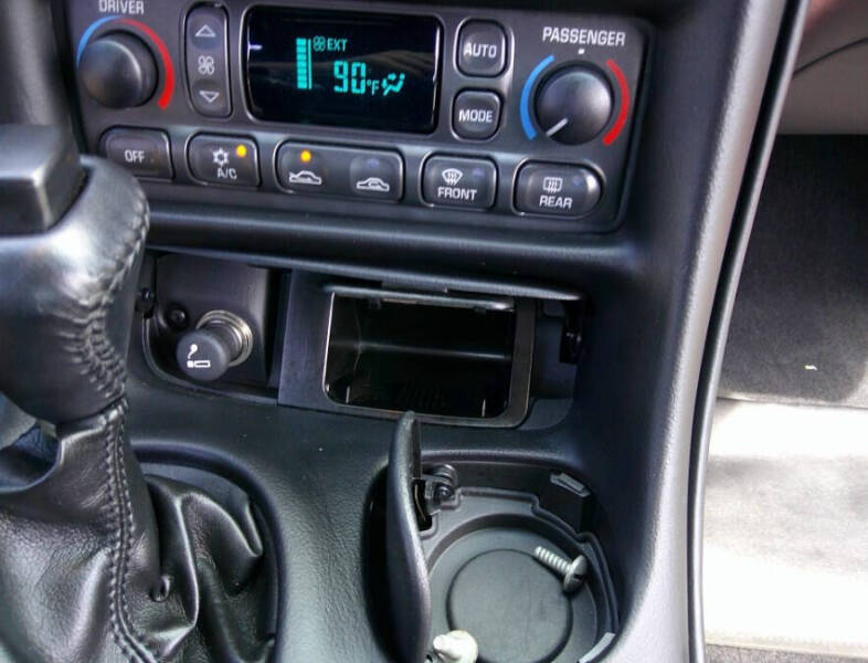 2004 Chevrolet Corvette
