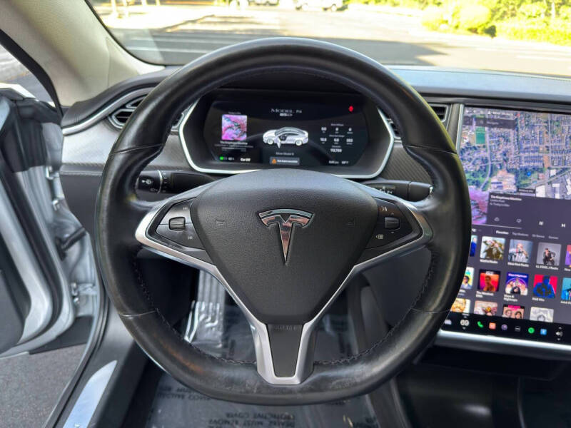 2015 Tesla Model S 85D
