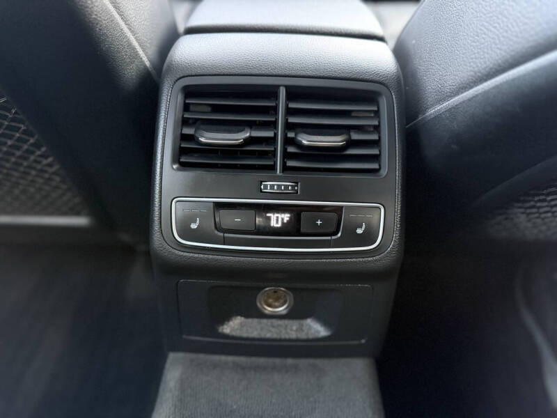 2017 Audi A4 2.0T quattro Premium Plus