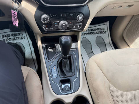 2019 Jeep Cherokee Latitude
