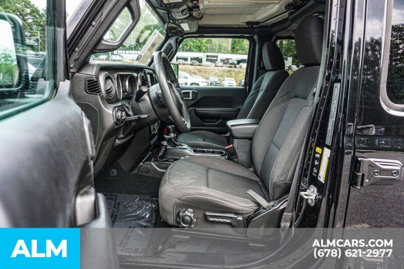 2023 Jeep Gladiator Sport