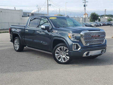 2020 GMC Sierra 1500 for sale at Betten Baker Preowned Center in Twin Lake MI