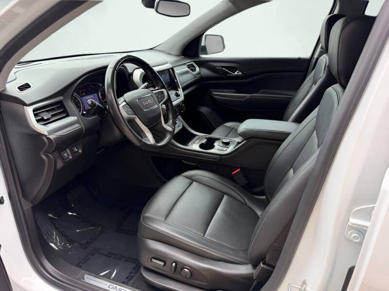 2021 GMC Acadia SLT