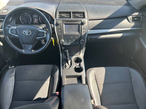 2017 Toyota Camry SE