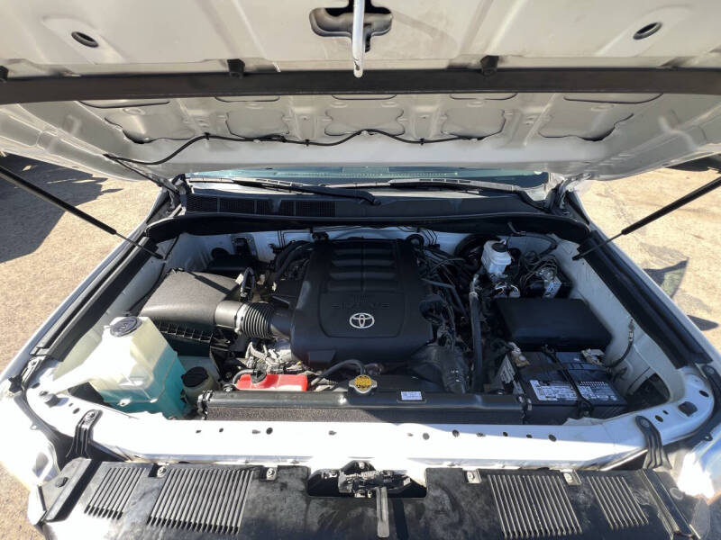 2017 Toyota Tundra SR