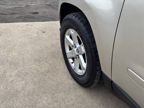 2015 GMC Acadia SLE-2