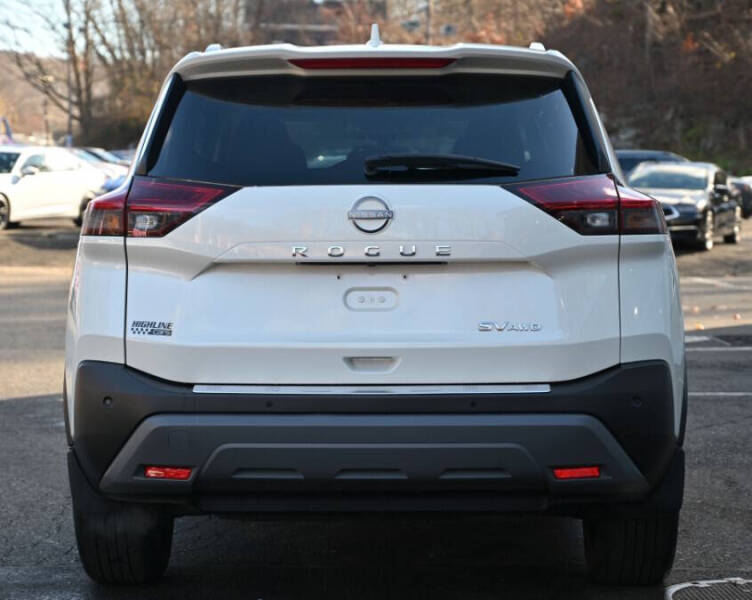 2022 Nissan Rogue SV
