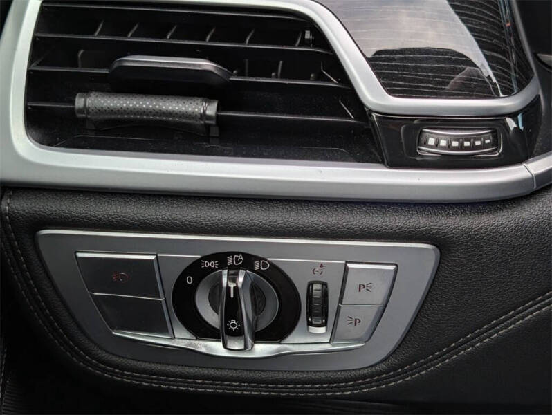 2019 BMW 7 Series 740i