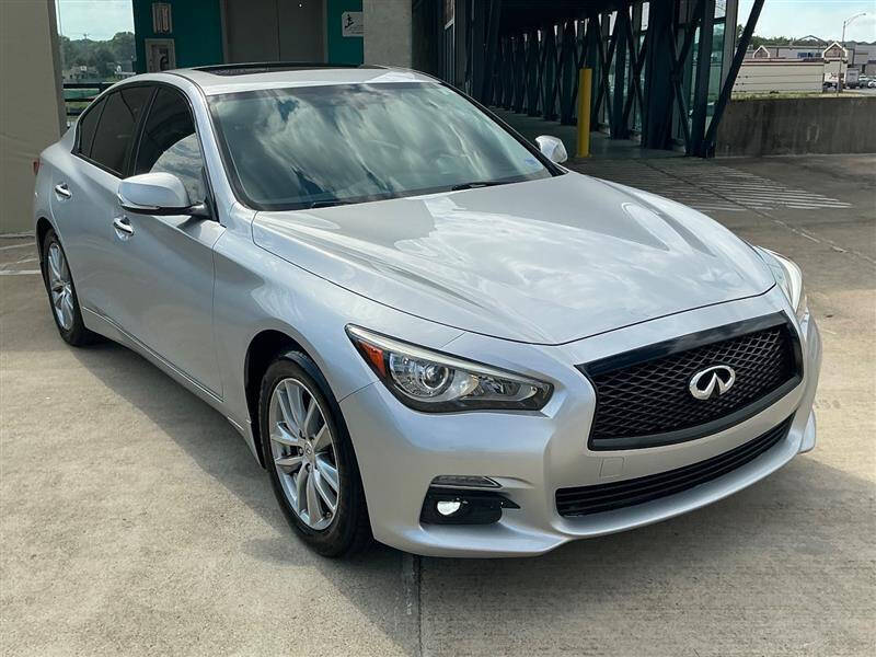2015 Infiniti Q50