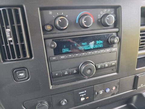 2023 GMC Savana 2500