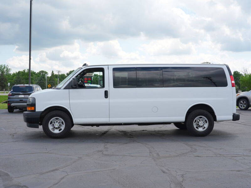 2022 Chevrolet Express LS 3500