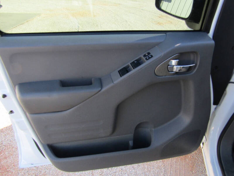 2017 Nissan Frontier SV