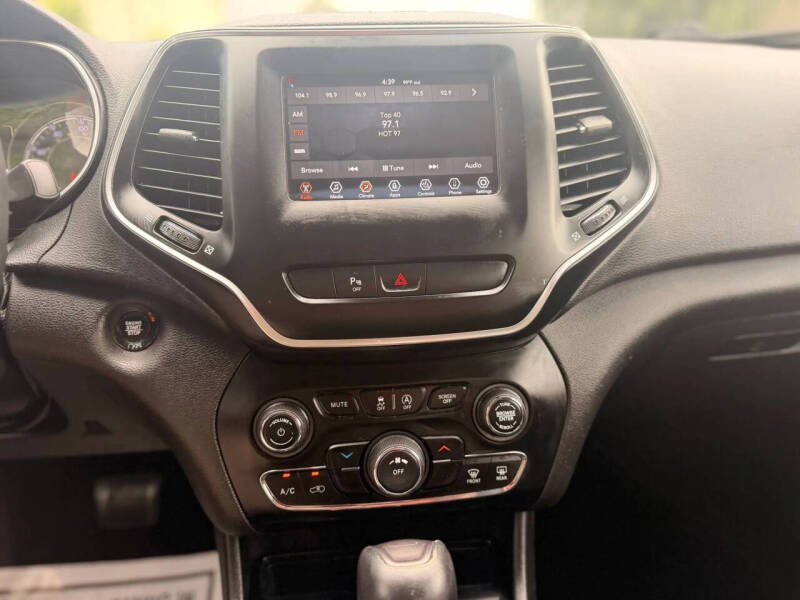 2019 Jeep Cherokee Latitude Plus