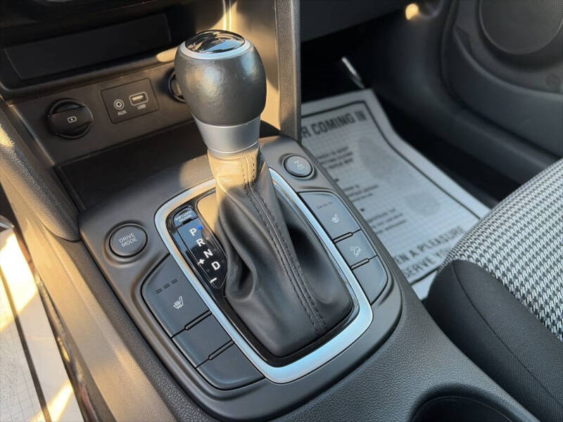 2021 Hyundai Kona SEL