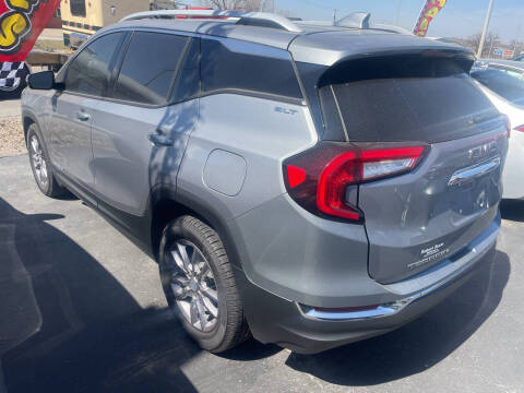 2023 GMC Terrain SLT