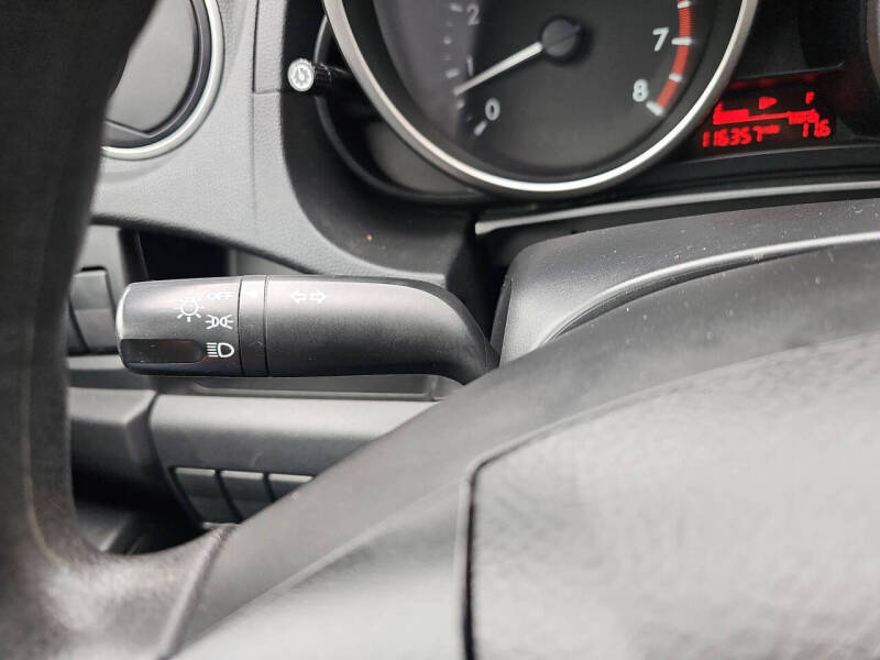 2015 Mazda MAZDA5 Sport
