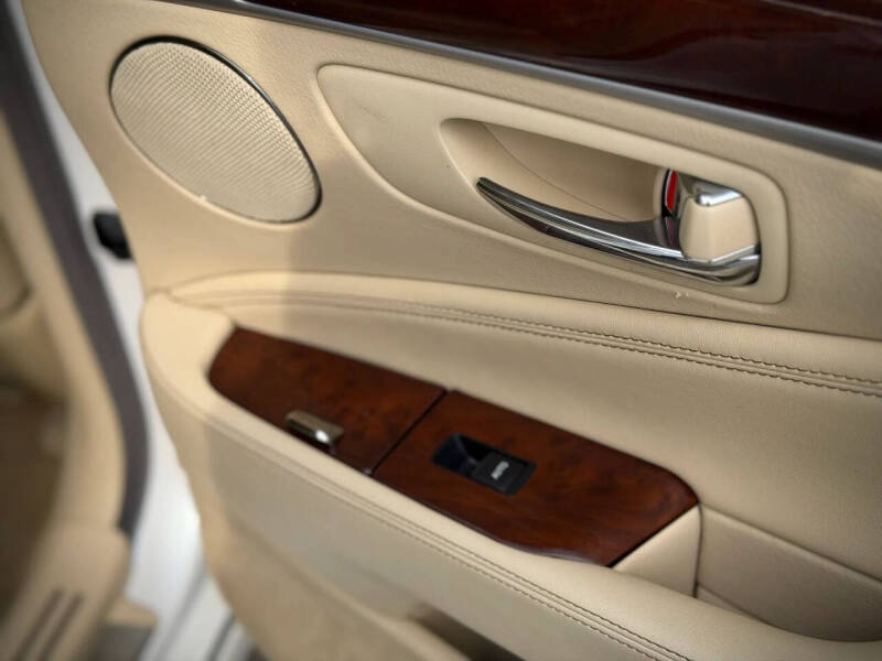 2017 Lexus LS 460