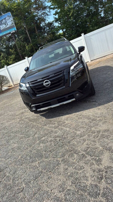 2022 Nissan Pathfinder SL