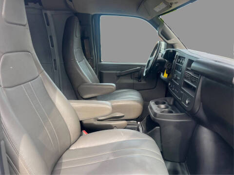 2021 Chevrolet Express 2500