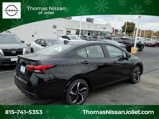 2025 Nissan Versa SR