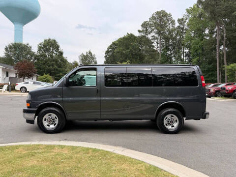 2017 GMC Savana LT 2500