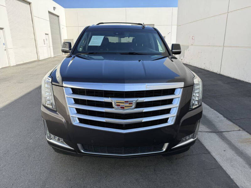 2016 Cadillac Escalade Luxury Collection