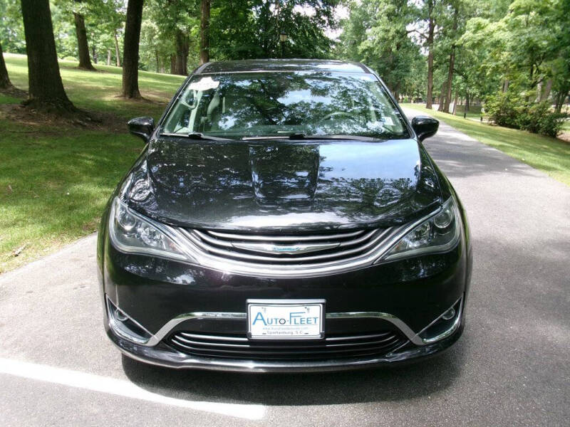 2017 Chrysler Pacifica Hybrid Touring Plus
