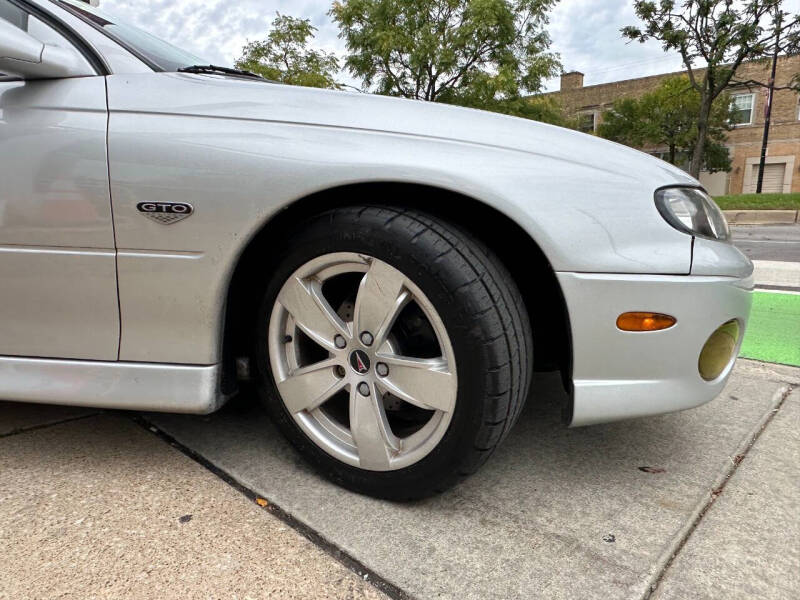 2004 Pontiac GTO Base photo 5