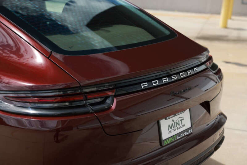 2019 Porsche Panamera